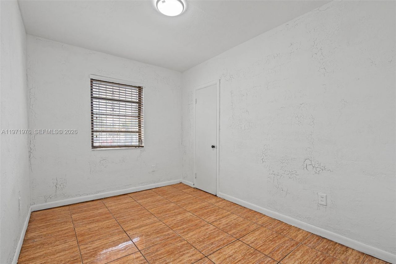 9201 NW 33rd Ave Rd , Miami, FL 33147 Photo