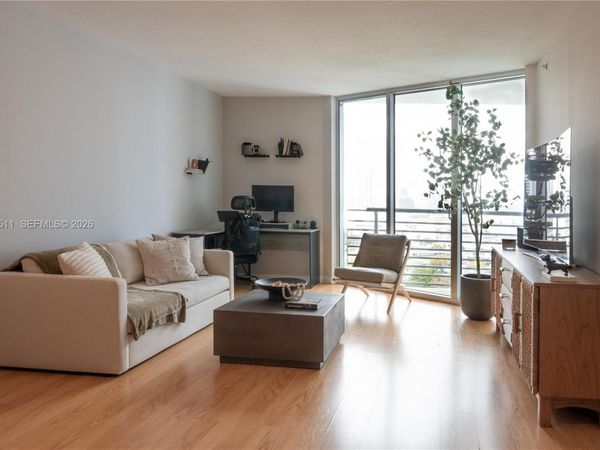 325 S Biscayne Blvd , Unit 2724, Miami, FL 33131