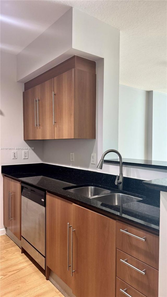 325 S Biscayne Blvd , Unit 2724, Miami, FL 33131 Photo