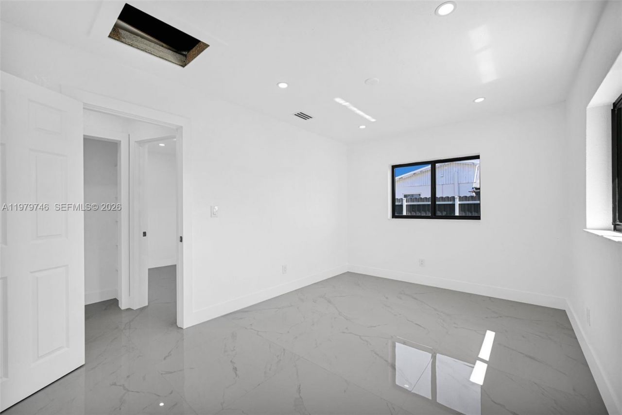 4480 NW 201st St , Miami Gardens, FL 33055 Photo