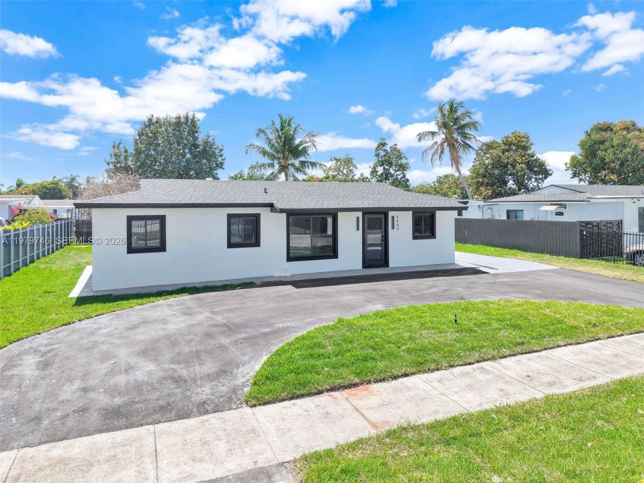 4480 NW 201st St , Miami Gardens, FL 33055 Photo