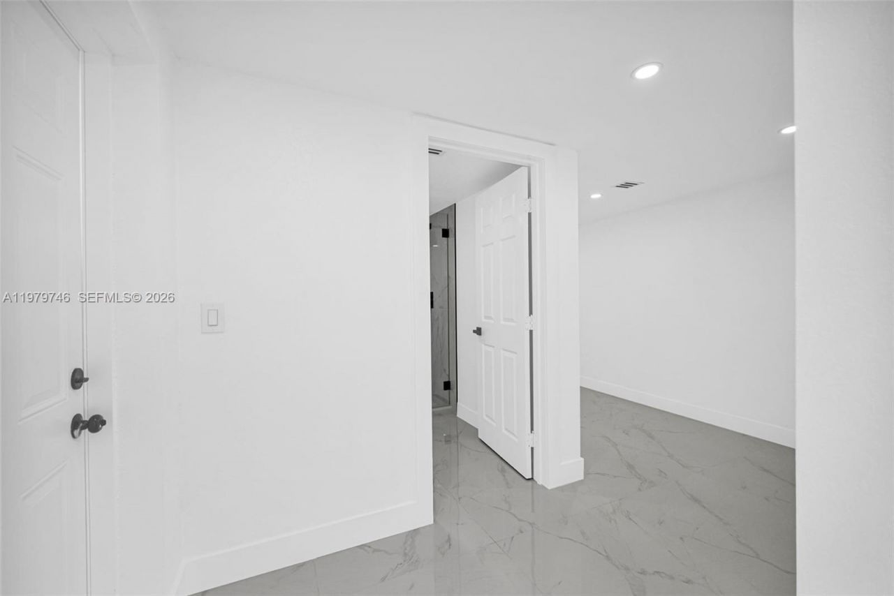 4480 NW 201st St , Miami Gardens, FL 33055 Photo