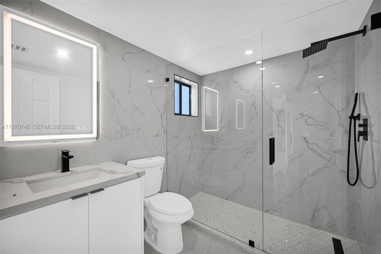 4480 NW 201st St , Miami Gardens, FL 33055 Photo