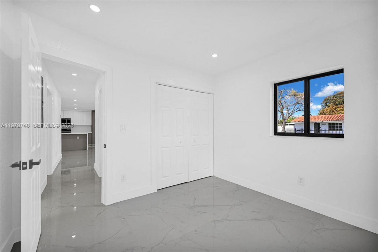 4480 NW 201st St , Miami Gardens, FL 33055 Photo