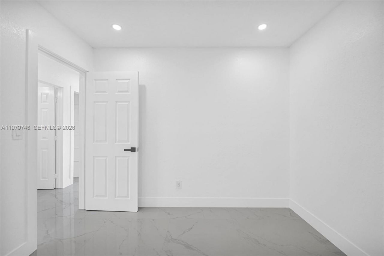 4480 NW 201st St , Miami Gardens, FL 33055 Photo