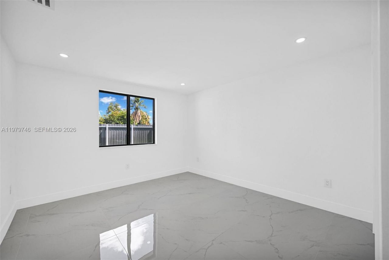 4480 NW 201st St , Miami Gardens, FL 33055 Photo