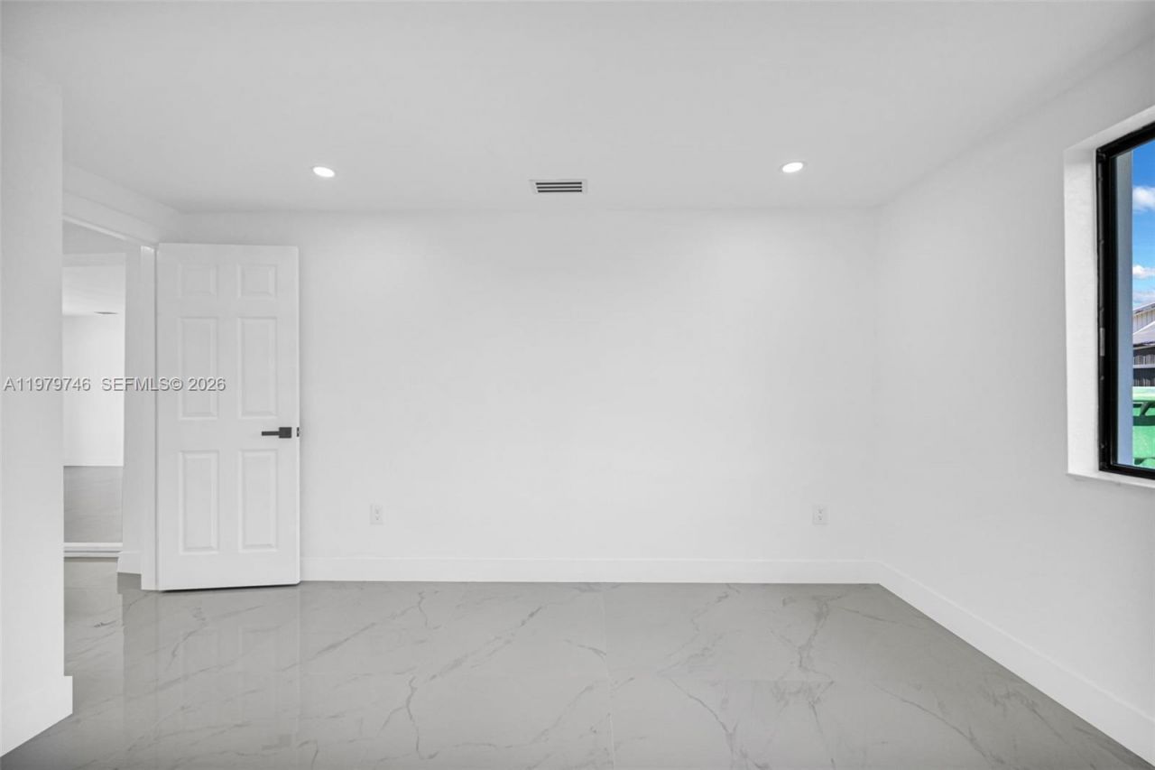 4480 NW 201st St , Miami Gardens, FL 33055 Photo