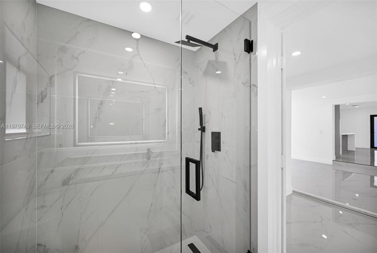 4480 NW 201st St , Miami Gardens, FL 33055 Photo