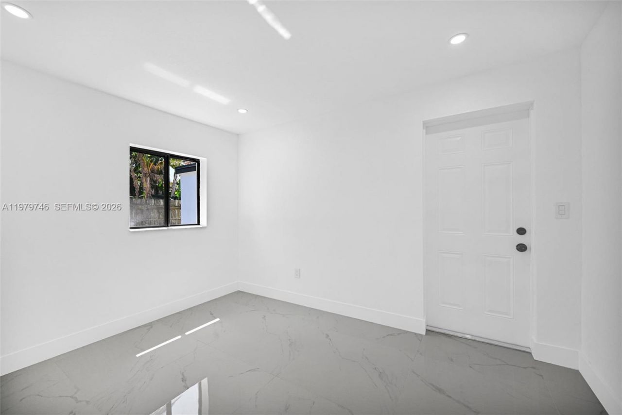 4480 NW 201st St , Miami Gardens, FL 33055 Photo