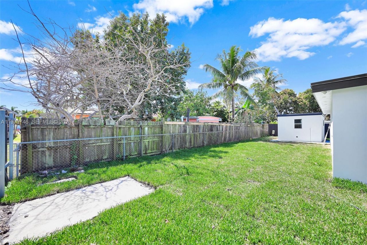 4480 NW 201st St , Miami Gardens, FL 33055 Photo