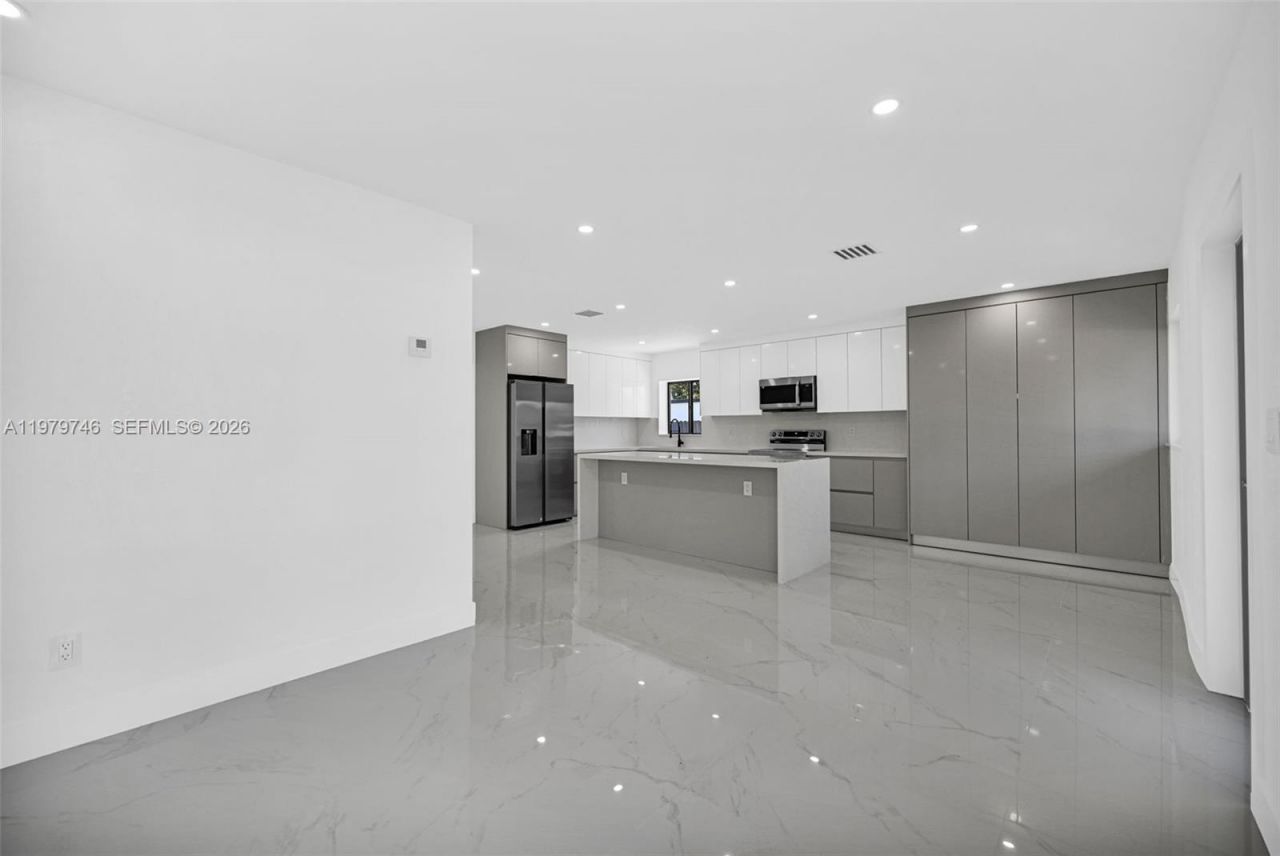 4480 NW 201st St , Miami Gardens, FL 33055 Photo