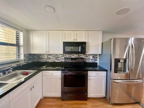 8975 Palm Tree Ln , Unit 8975, Pembroke Pines, FL 33024