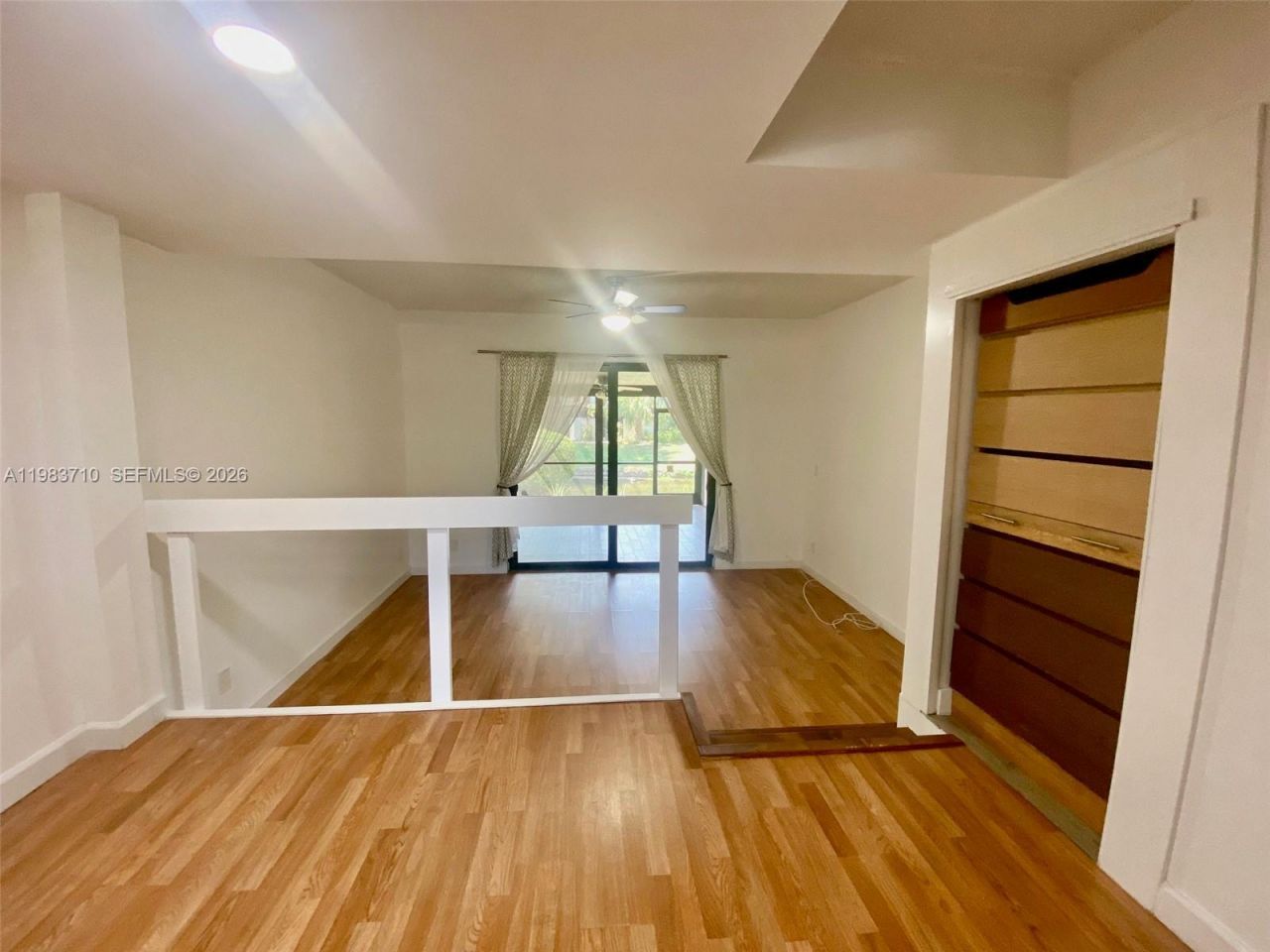 8975 Palm Tree Ln, Unit 8975, Pembroke Pines, FL 33024 Photo