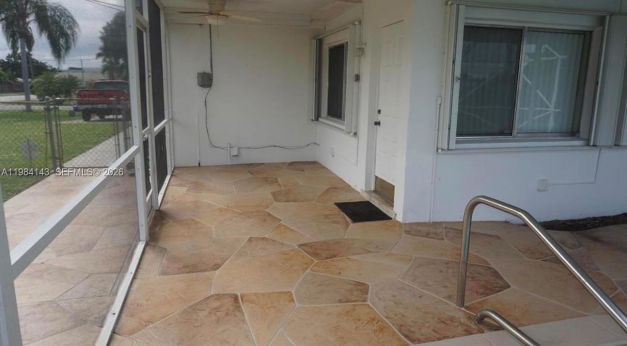 328 Riverdale Rd , Palm Springs, FL 33461 Photo