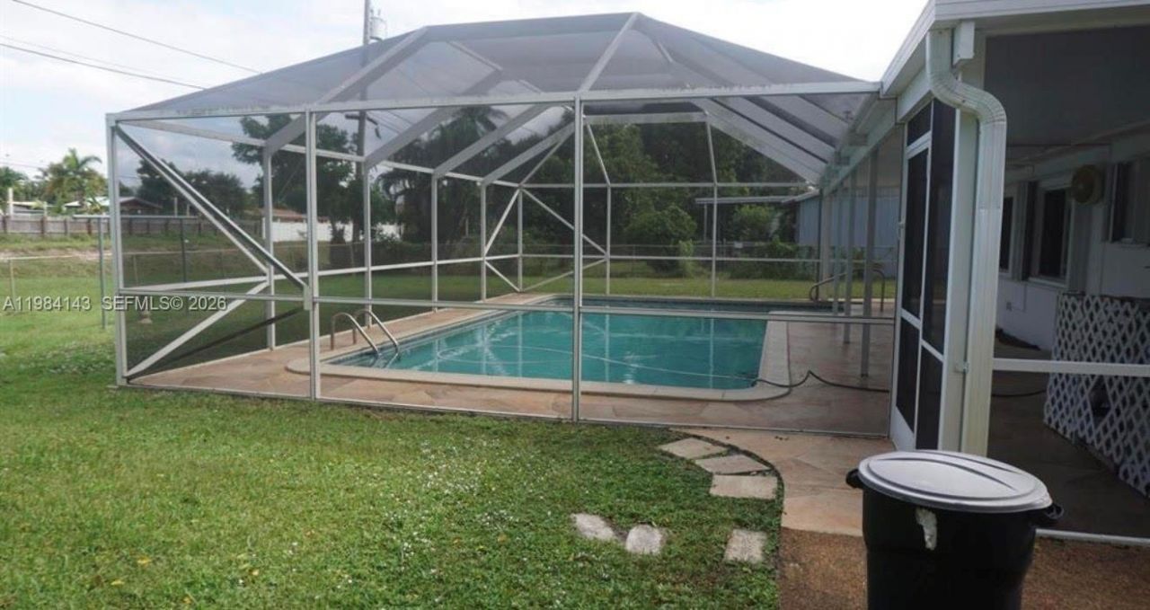 328 Riverdale Rd , Palm Springs, FL 33461 Photo