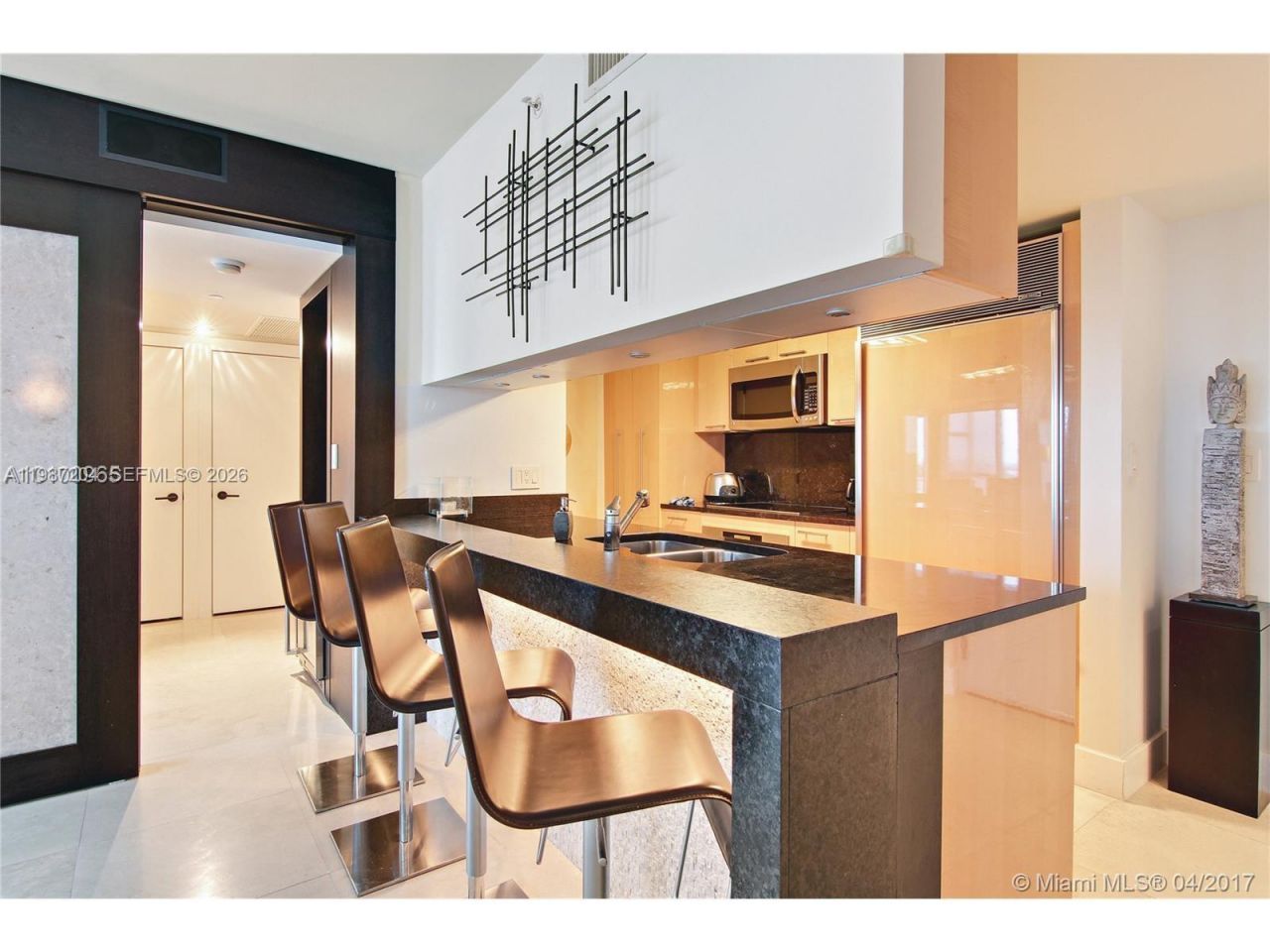 6801 Collins Ave , Unit 1104, Miami Beach, FL 33141 Photo