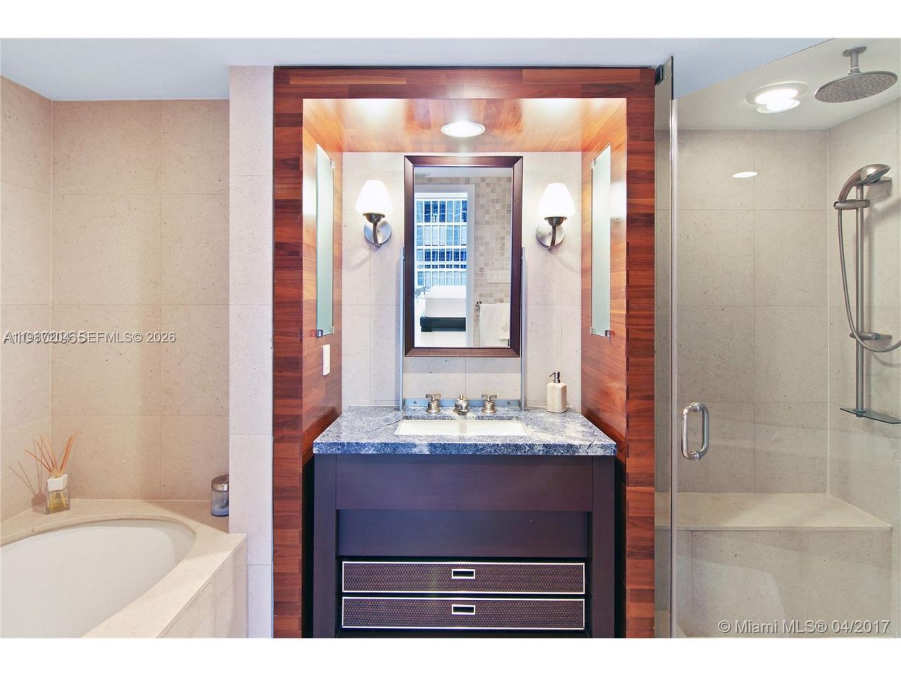 6801 Collins Ave , Unit 1104, Miami Beach, FL 33141 Photo