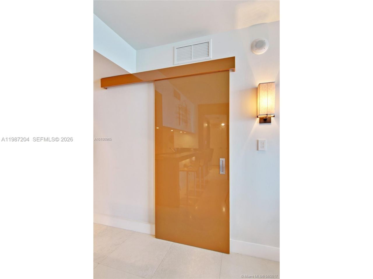 6801 Collins Ave , Unit 1104, Miami Beach, FL 33141 Photo