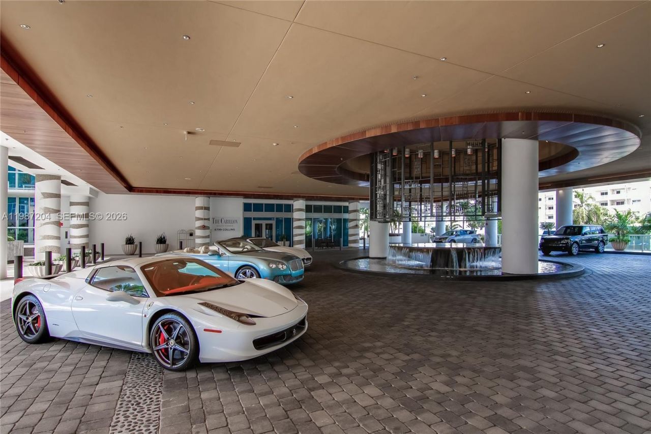 6801 Collins Ave , Unit 1104, Miami Beach, FL 33141 Photo