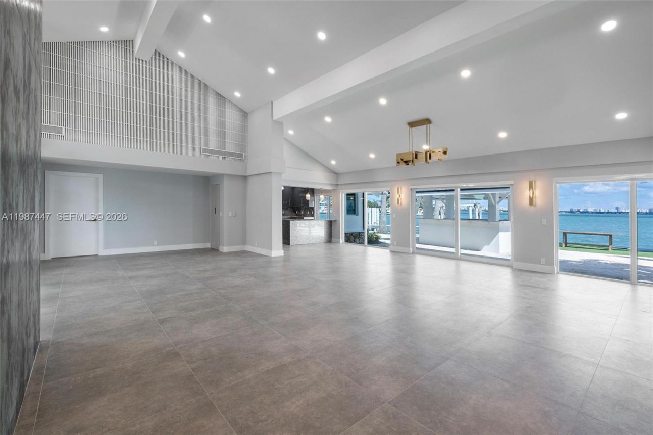 1365 Bay Ter , North Bay Village, FL 33141 Photo