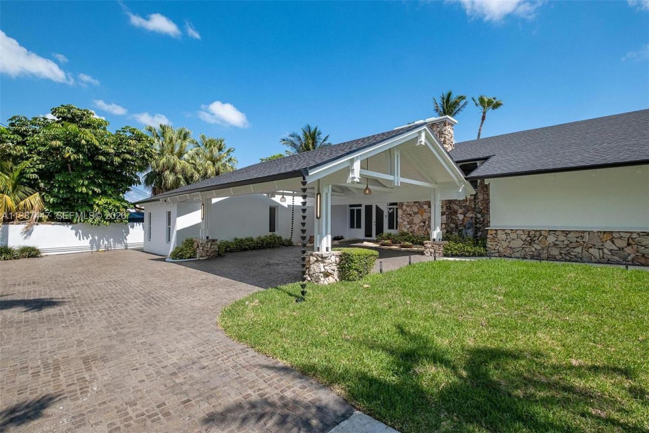 1365 Bay Ter, North Bay Village, FL 33141 Photo