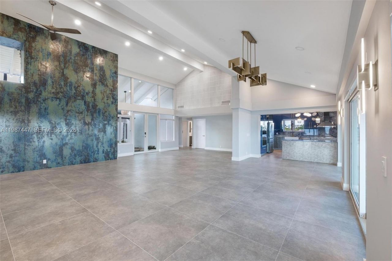 1365 Bay Ter , North Bay Village, FL 33141 Photo