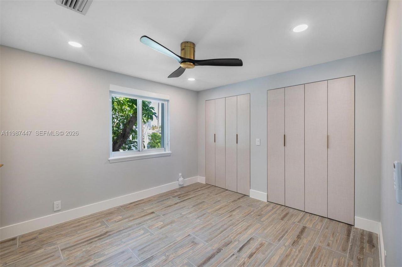 1365 Bay Ter, North Bay Village, FL 33141 Photo