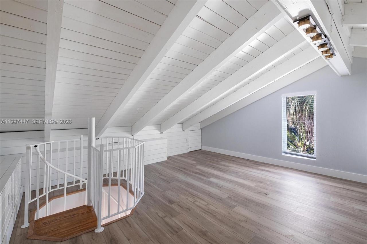 1365 Bay Ter , North Bay Village, FL 33141 Photo