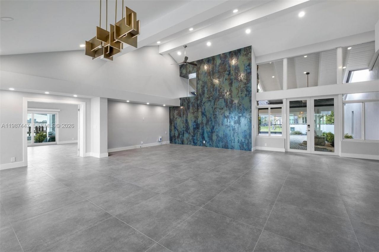 1365 Bay Ter, North Bay Village, FL 33141 Photo