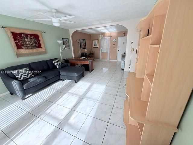 2841 Somerset Dr , Unit 305, Lauderdale Lakes, FL 33311 Photo