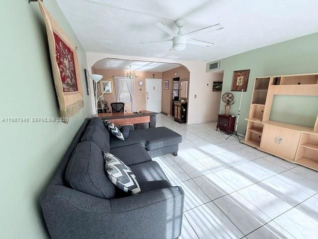 2841 Somerset Dr , Unit 305, Lauderdale Lakes, FL 33311 Photo