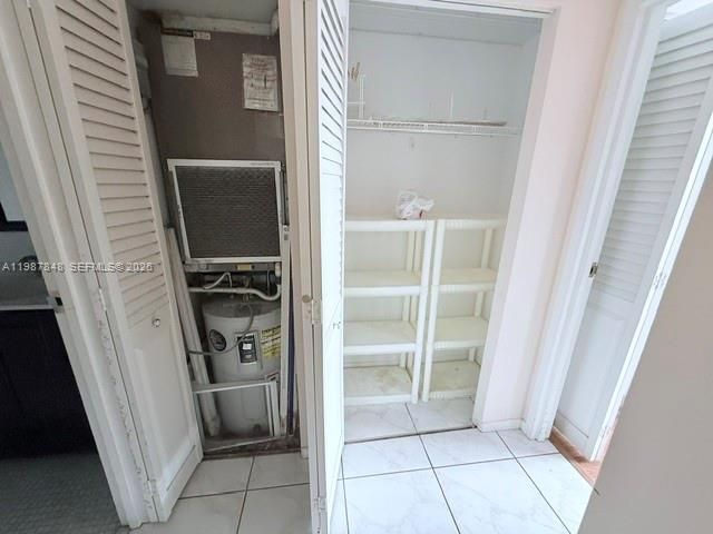 2841 Somerset Dr , Unit 305, Lauderdale Lakes, FL 33311 Photo