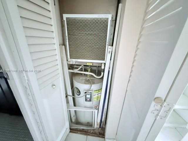 2841 Somerset Dr , Unit 305, Lauderdale Lakes, FL 33311 Photo