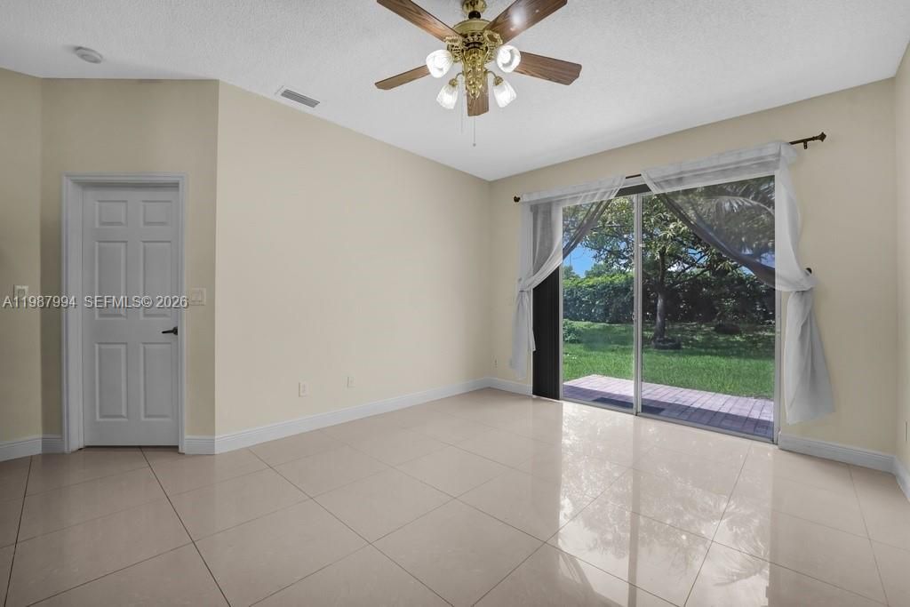 1282 NW 171st Ter , Pembroke Pines, FL 33028 Photo