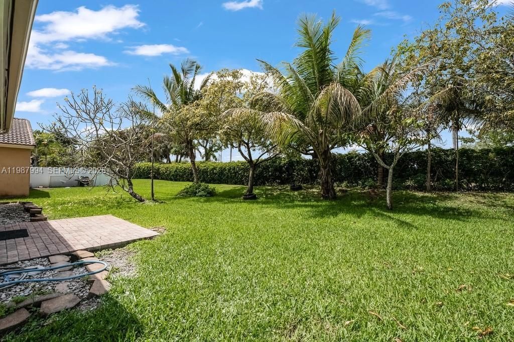 1282 NW 171st Ter, Pembroke Pines, FL 33028 Photo