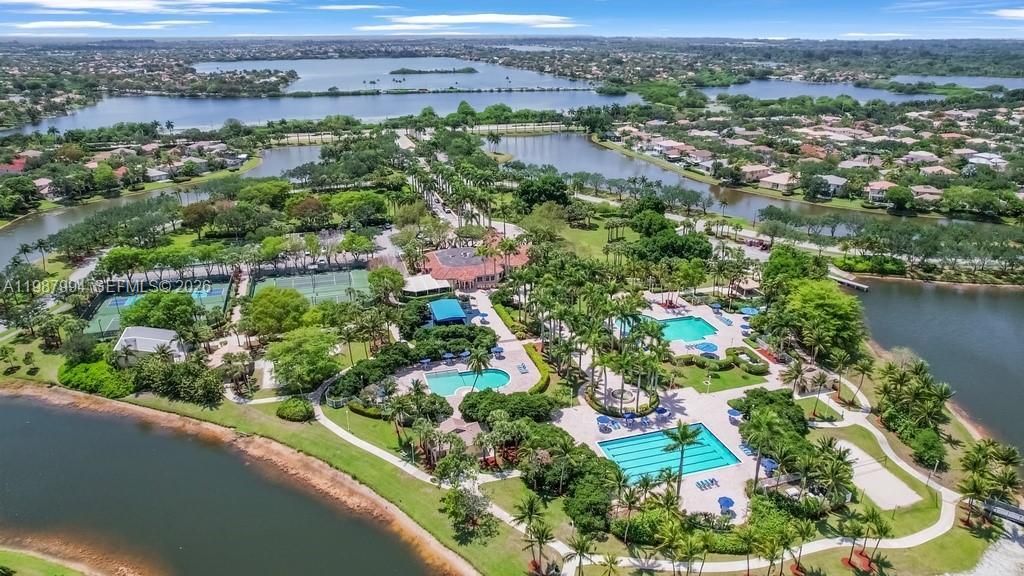 1282 NW 171st Ter , Pembroke Pines, FL 33028 Photo