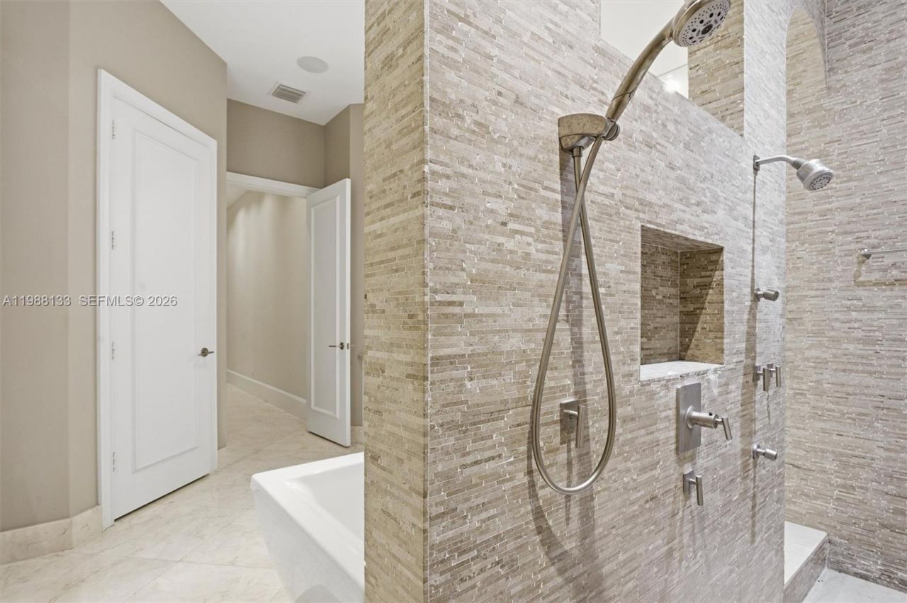 611 Sweet Bay Ave, Plantation, FL 33324 Photo