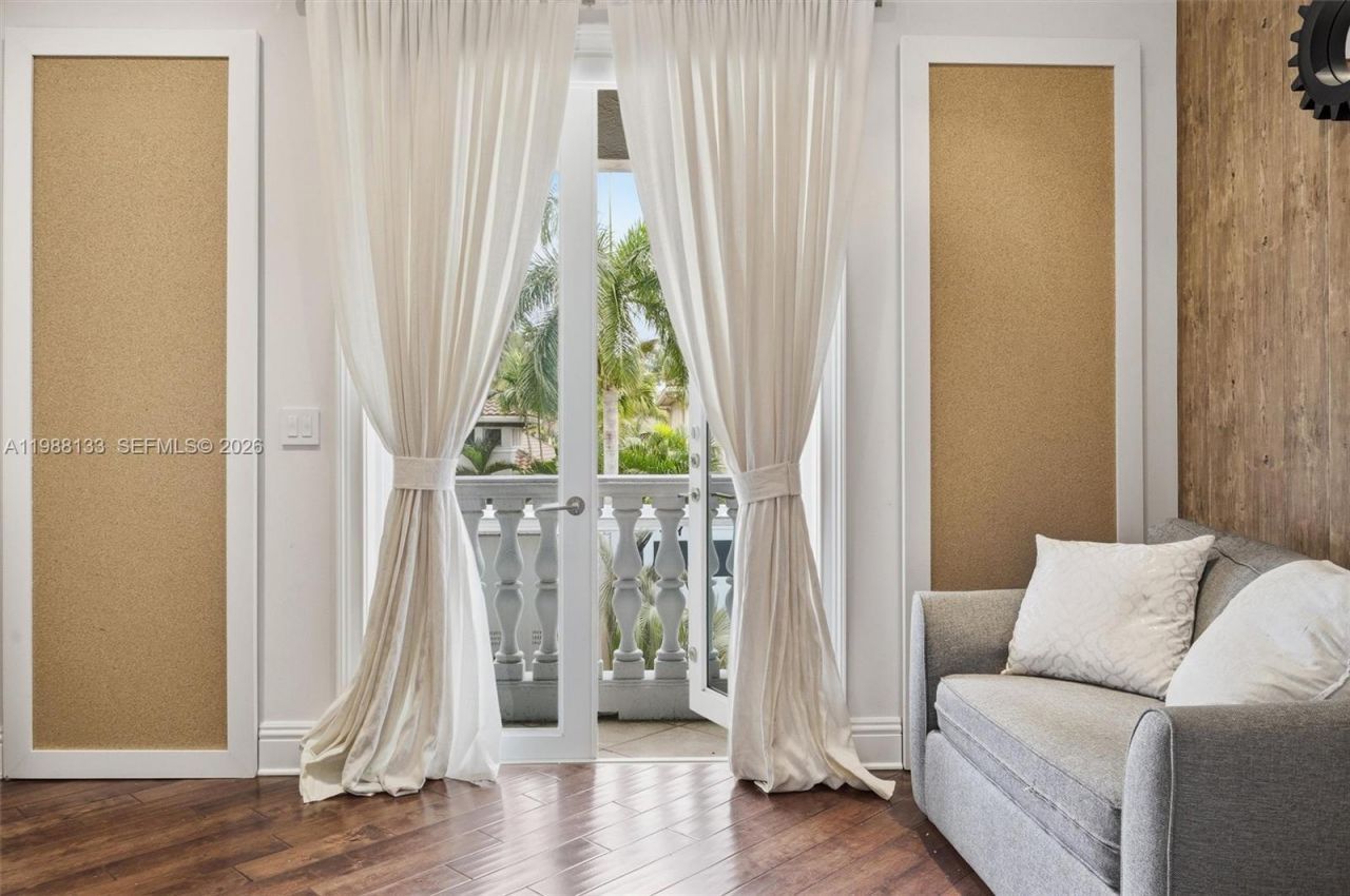 611 Sweet Bay Ave, Plantation, FL 33324 Photo