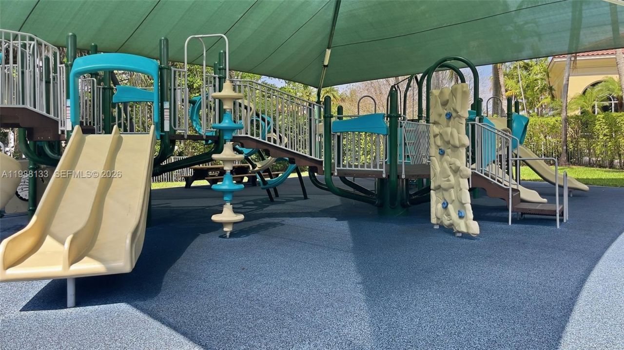 611 Sweet Bay Ave, Plantation, FL 33324 Photo