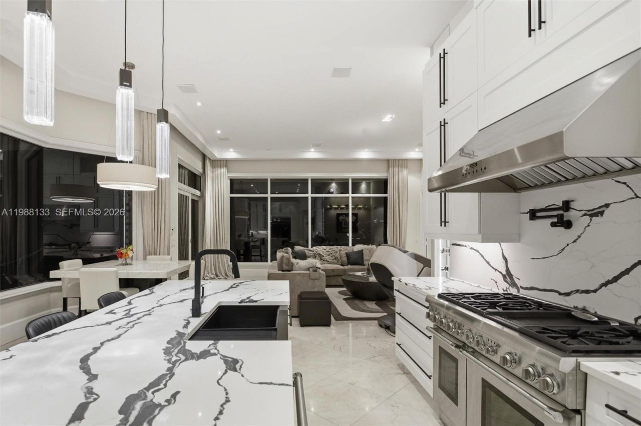 611 Sweet Bay Ave, Plantation, FL 33324 Photo