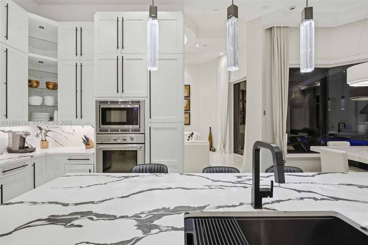 611 Sweet Bay Ave, Plantation, FL 33324 Photo