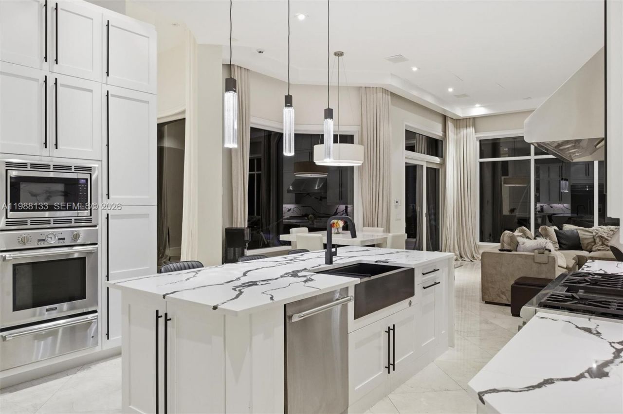 611 Sweet Bay Ave, Plantation, FL 33324 Photo