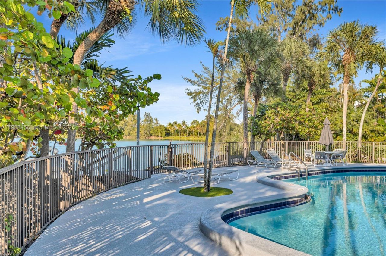 7018 SW 53rd Ln , Miami, FL 33155 Photo