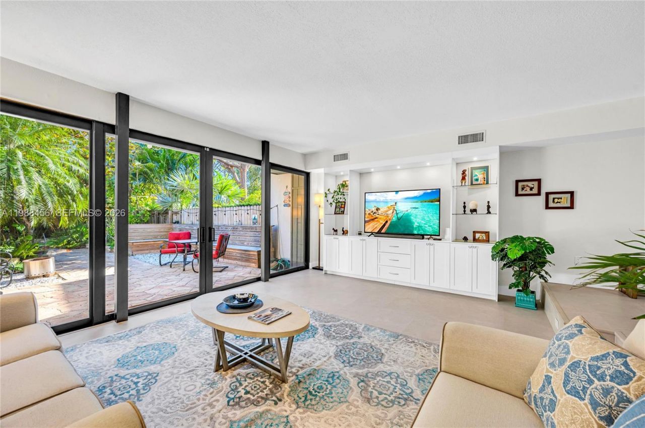 7018 SW 53rd Ln , Miami, FL 33155 Photo