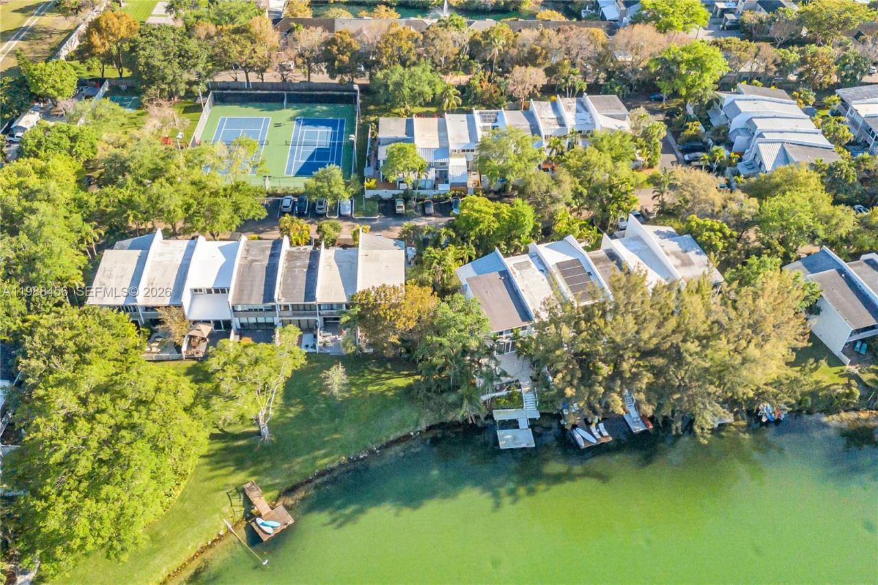 7018 SW 53rd Ln , Miami, FL 33155 Photo