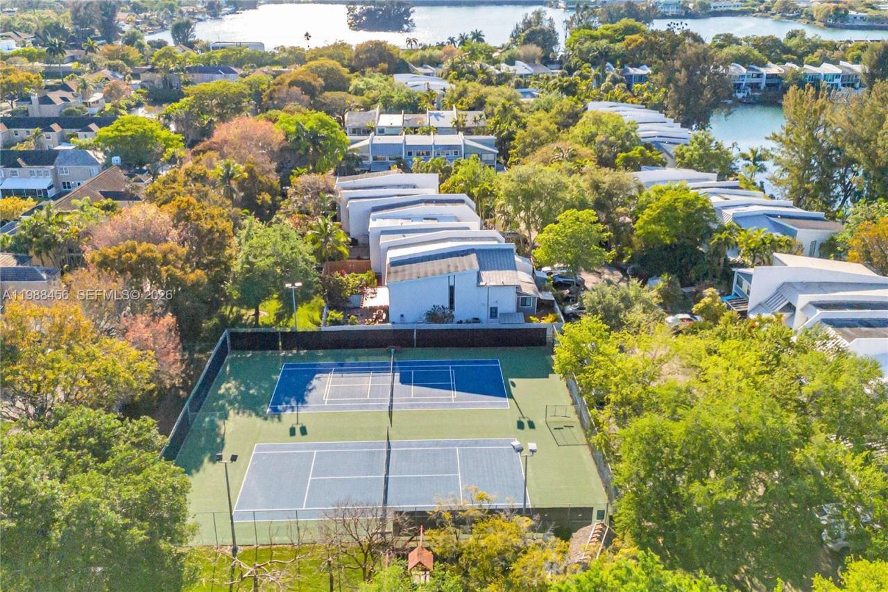 7018 SW 53rd Ln , Miami, FL 33155 Photo