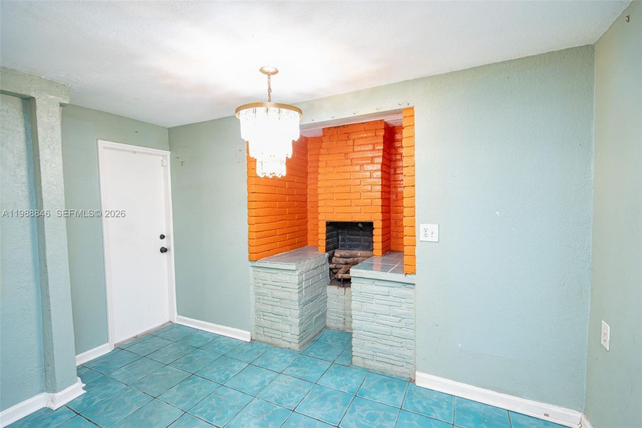 2010 NW 185th Ter, Miami Gardens, FL 33056 Photo