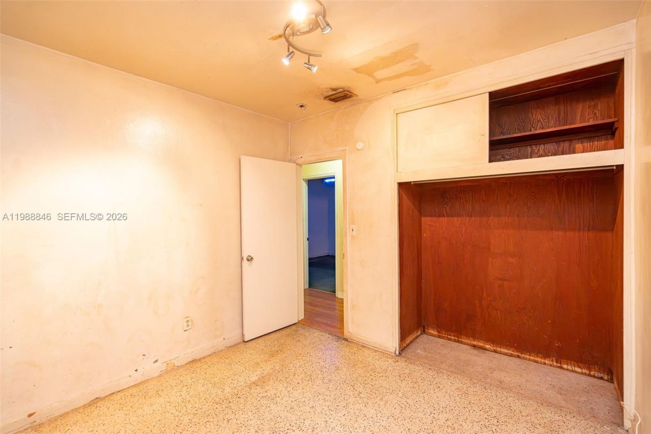 2010 NW 185th Ter, Miami Gardens, FL 33056 Photo