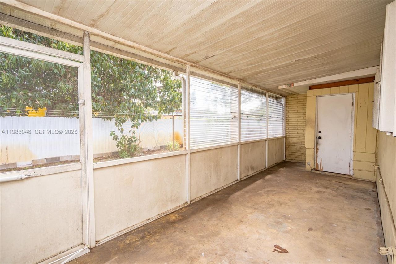 2010 NW 185th Ter, Miami Gardens, FL 33056 Photo