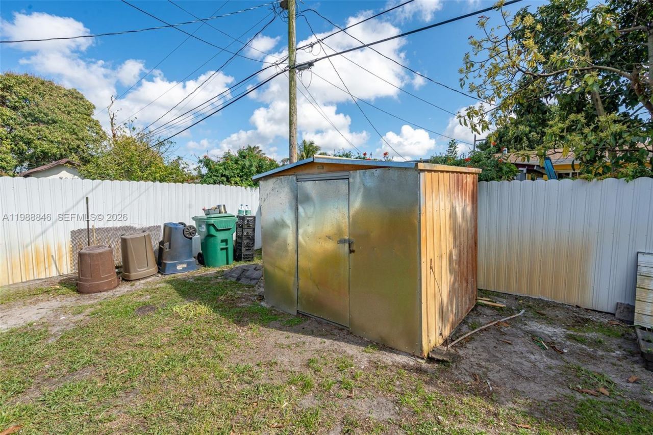2010 NW 185th Ter, Miami Gardens, FL 33056 Photo